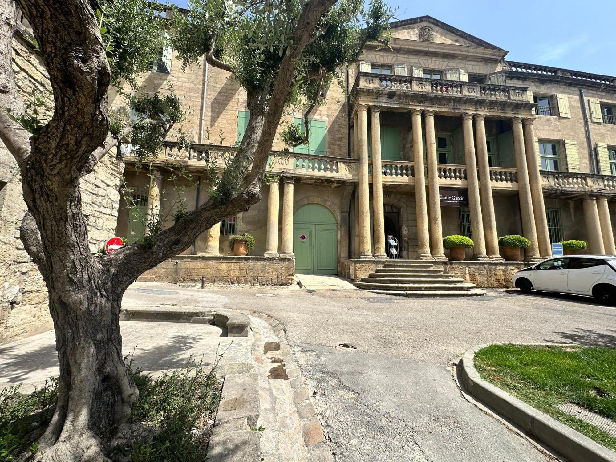 Le Grand Castille Юзес Экстерьер фото